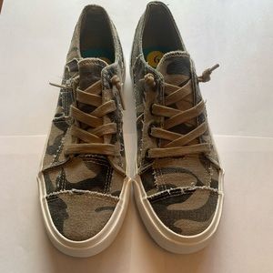 Women’s Camo Sneakers
